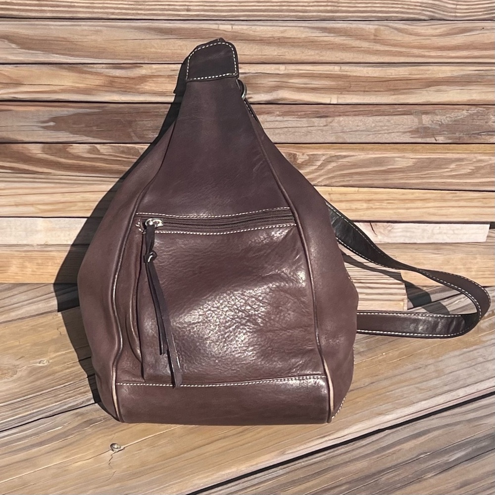 •Tagnanello Leather Sling Convertible Shoulder Bag! EUC!